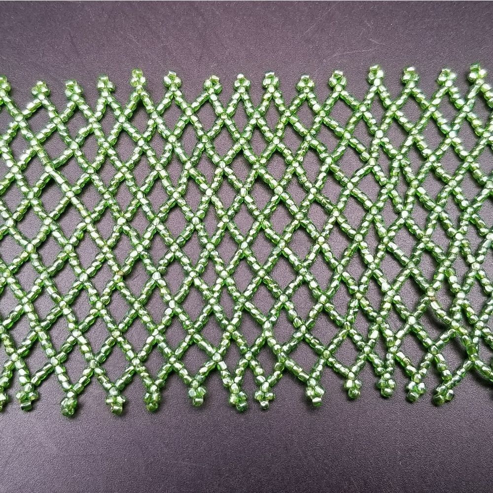 Neon green seed beaded lace bracelet B822 - Picture 3 of 4